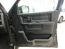 RAM 1500 CLASSIC 2022 EXPRESS CREW-CAB BOITE 5'7' 4X4 V8 5.7L HE - Photo 11