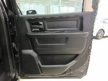 RAM 1500 CLASSIC 2022 EXPRESS CREW-CAB BOITE 5'7' 4X4 V8 5.7L HE - Photo 13