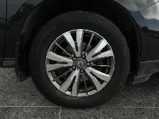 2019 Nissan Pathfinder SL Premium / 4x4 - Photo 17