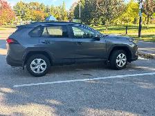 2020 Toyota RaV4 - Photo 3