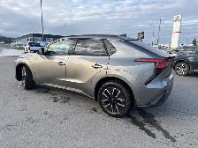 2027 Toyota bZ XLE AWD AWD XLE - Photo 6