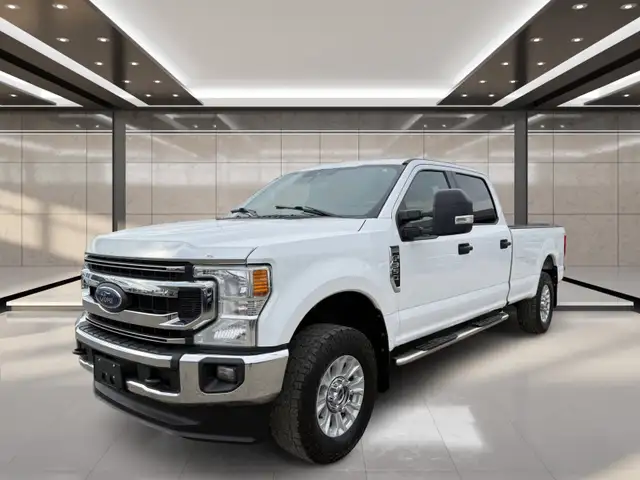 2021 Ford Super Duty F-350 SRW XLT 4WD Crew Cab 6.75' Box