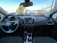 2018 Chevrolet Cruze LT | Reverse Camera | Command Start | Heate - Photo 18