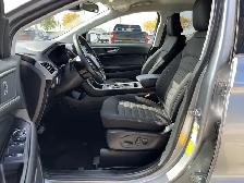 2023 Ford Edge SEL AWD/ LOW KMS/ ACCIDENT-FREE/ HEATED SEATS/ RE - Photo 6