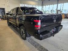 2022 Nissan Frontier SV Sport | Local | No Accidents - Photo 9