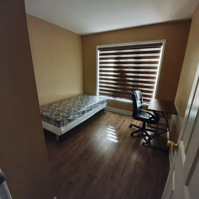 STARTING OCTOBER 1ST – 2 ROOMS FOR RENT NEAR YORK UNIVERSITY