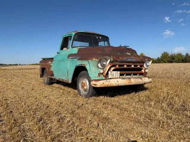 1957 Chevy shortbox stepside 1/2 ton