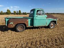 1957 Chevy shortbox stepside 1/2 ton - Photo 2