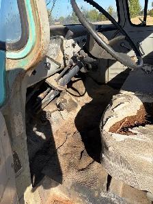 1957 Chevy shortbox stepside 1/2 ton - Photo 10