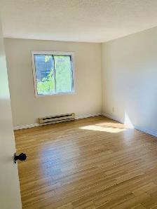 Bright 2-bedroom condo (4½) for rent — Ahuntsic-Cartierville - Photo 4