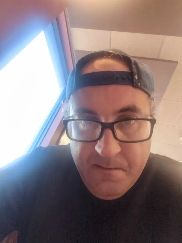 mover. looking for work. help people move. other jobs.