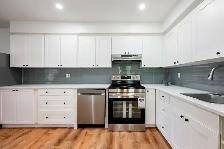 Renovated 3 3 Semi, 2 Kitchens, Parking for 6 – Beside a Farm - Photo 2