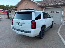 2016 chev. Tahoe - Photo 2