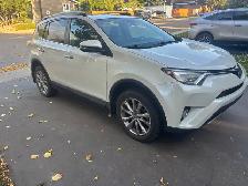 Toyota RAV4 Limited - Photo 2