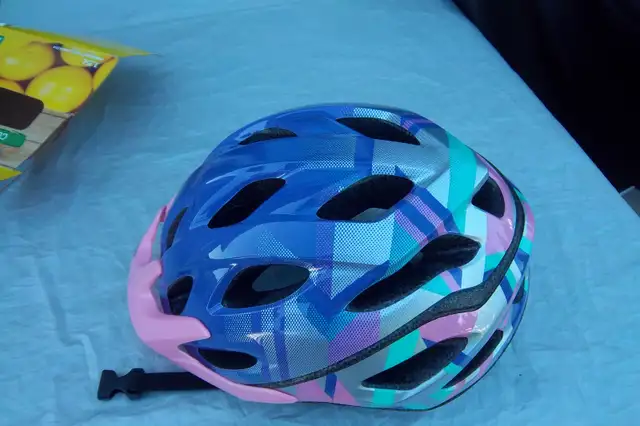 CASQUE VELO NEUF NEUF DAME/FILLES