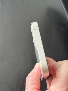 IPhone 13 en très bonne condition - Photo 2