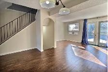 3-BEDROOM TOWNHOUSE   PRIVATE FENCED YARD – BANNERMAN - Photo 3