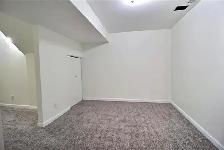 3-BEDROOM TOWNHOUSE   PRIVATE FENCED YARD – BANNERMAN - Photo 8