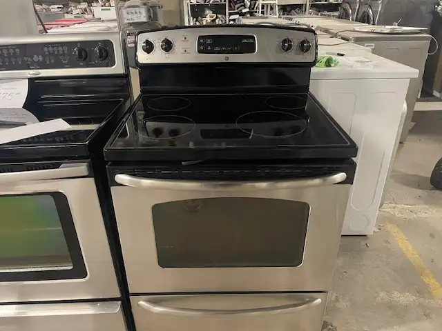 Cuisinière stainless vitrocéramique GE