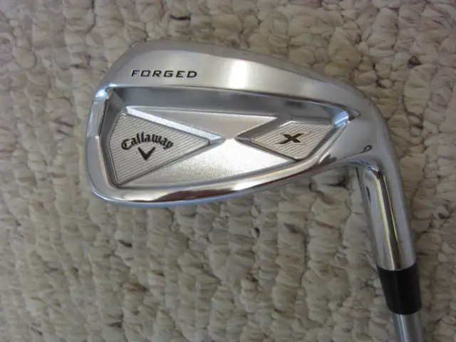 NEW CALLAWAY #3-9,pw STIFF STEEL RH IRONS