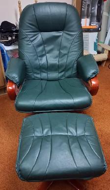 Scandinavian leather chair with ottoman - Photo 2