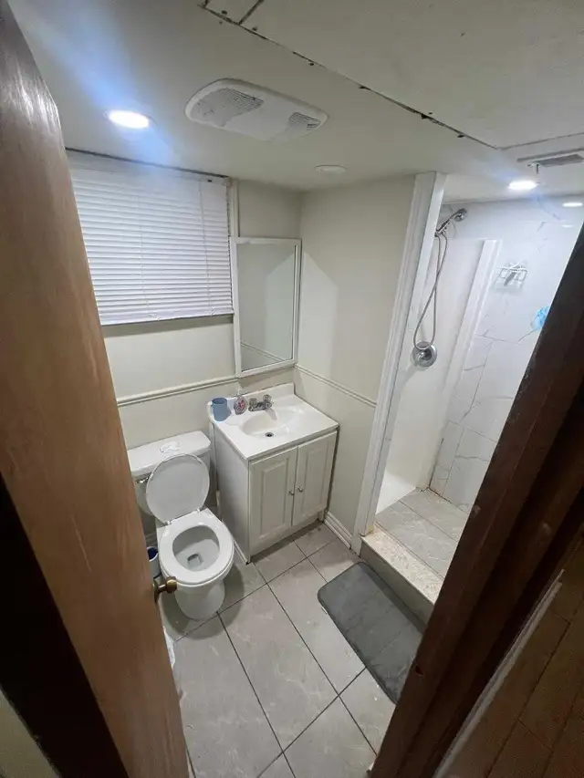 Room for Rent $650 - Females Only
