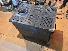 Super Chalet Fireplace / Furnace - Photo 2