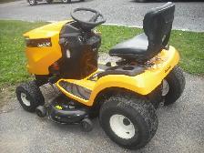 TRACTEUR À GAZON