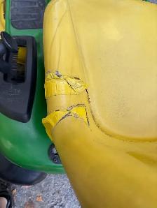 tracteur à pelouse John Deere model E130 - Photo 6