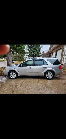 2007 Ford Freestyle - Photo 2