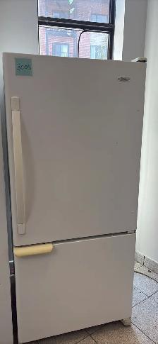 FRIGO BLAN 30 po Whirlpool impeccable à juste 299$