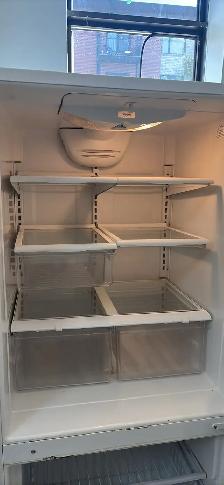 FRIGO BLAN 30 po Whirlpool impeccable à juste 299$ - Photo 3