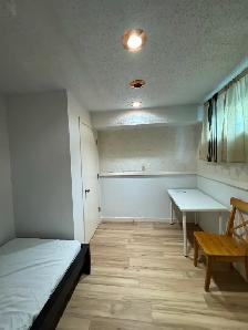 VERY NICE Close to U of C second floor and basement furnished be - Photo 8