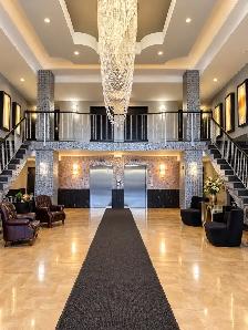 Luxury 1,950 Sq. Ft. 2-Bed   Den – A/C, 2 Parking & Amenities - Photo 2