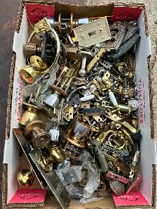 WHOLE LOT OF CUBOARD DOOR/DRAWERS HANDLES /HINGES - Photo 6