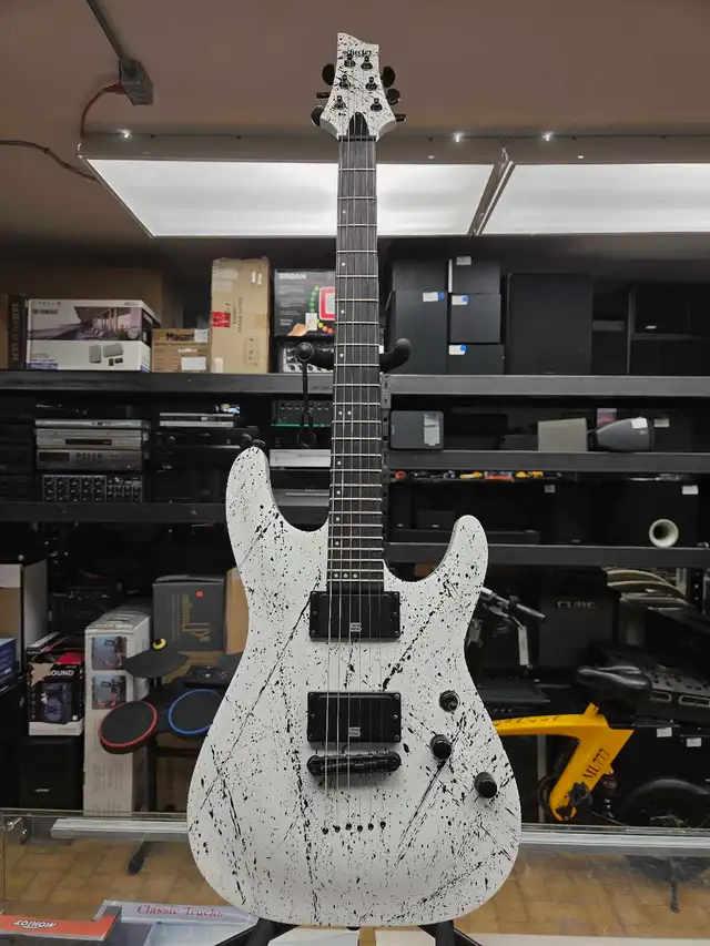 Guitare électrique   case