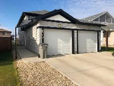 2 BR/1 BATH w/ Garage Legal Lower Suite for rent October 4