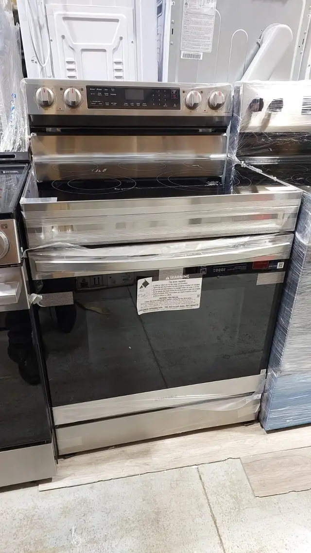 Samsung 30' Smart Freestanding Electric Range