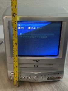 TV / DVD Combo - Photo 4