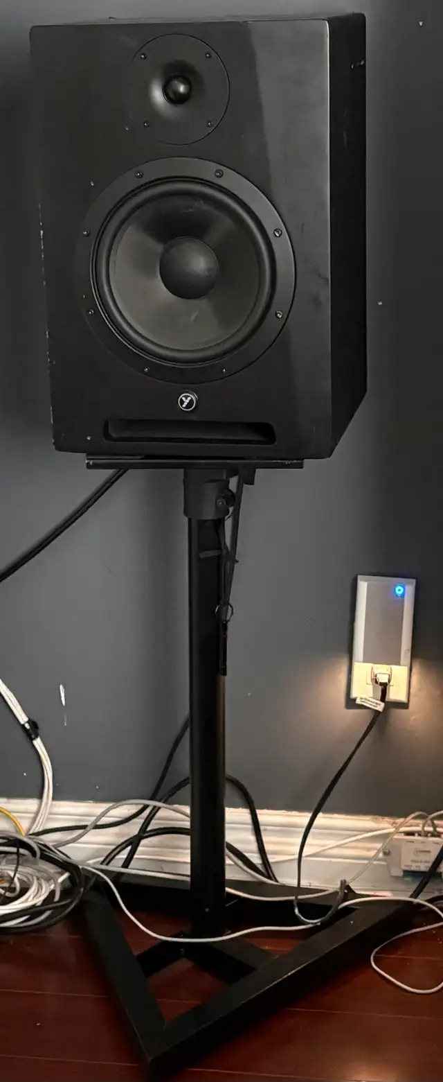 Yorkville YSM8 Studio Monitors