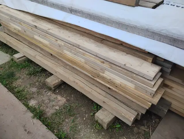 Used and  some New 2' x 10' & 2' x 8' Lumber