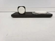 (9921517) Nomad Base One Max Charging Base - Photo 4