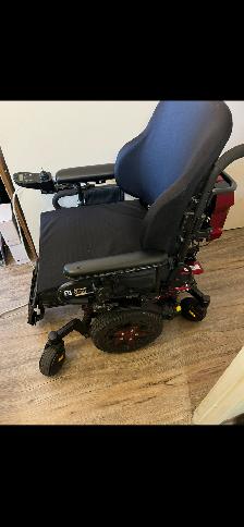Quantum edge 4 tilt electric wheelchair - Photo 2