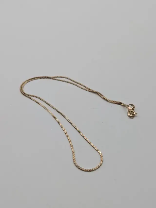 (B9415) Chain Yellow Gold 10K 2.2 grams 17'