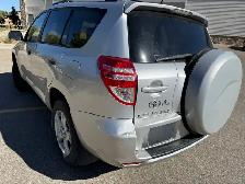 2010 Toyota RAV4 - very low mileage - Photo 4