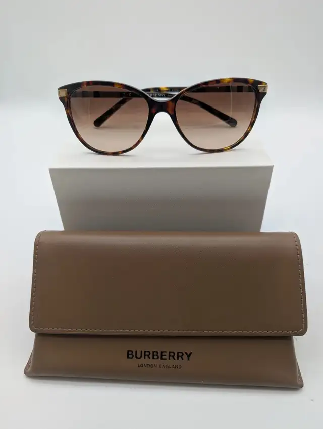 (B7228) Burberry B4216 3002/13 Dark Havana Cat Eye Sunglasses...