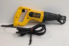 (B7075) DEWALT DW303 Corded Electric Reciprocating Saw