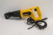 (B7075) DEWALT DW303 Corded Electric Reciprocating Saw - Photo 2