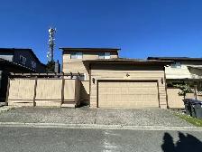 4 Four Bedroom 2.5 washrooms house available for rent in Surrey - Photo 4