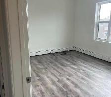 Room for rent in busy Selkirk salon - Photo 4